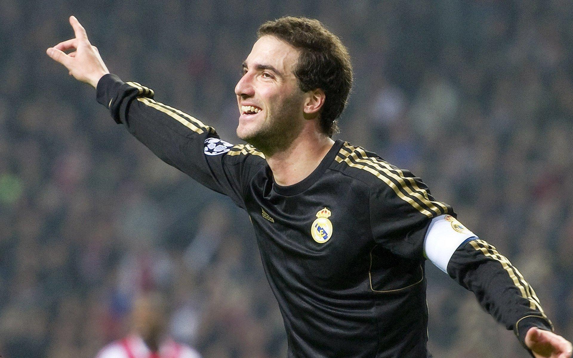 马兹拉维直言不讳，欧联荣耀难掩英超灾难性表现，曼联复兴之路仍漫长